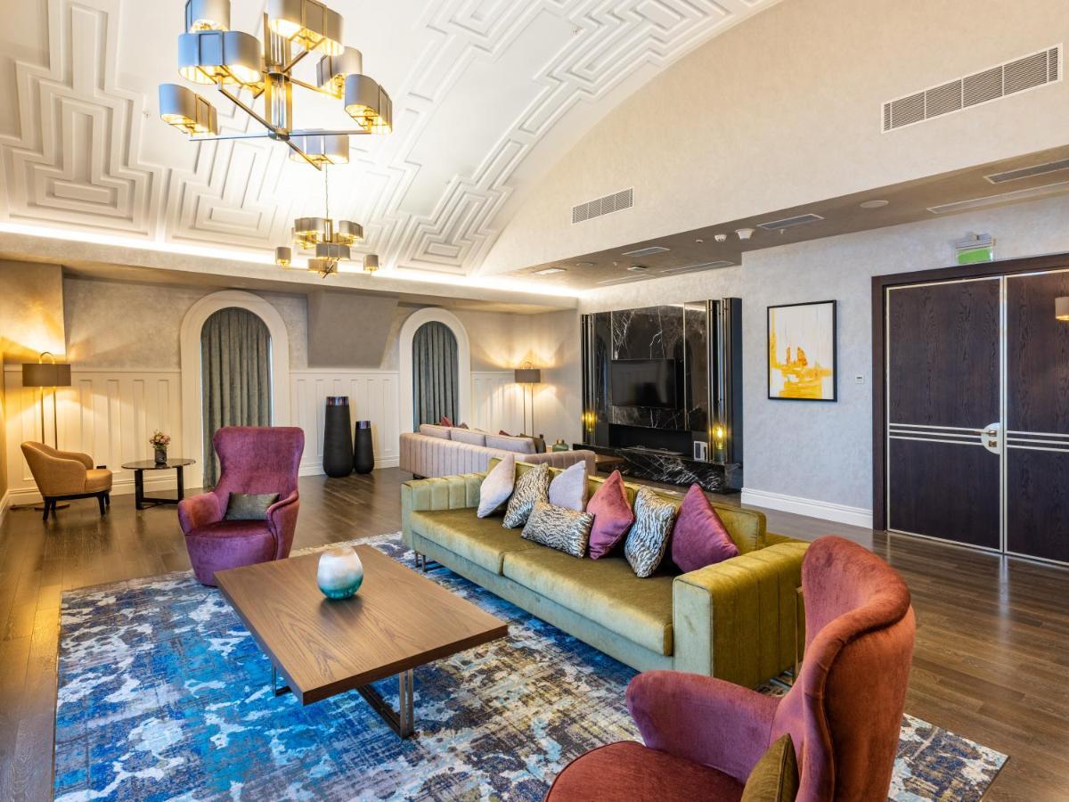 מלון Intercontinental Baku By Ihg מראה חיצוני תמונה The lounge at the airport