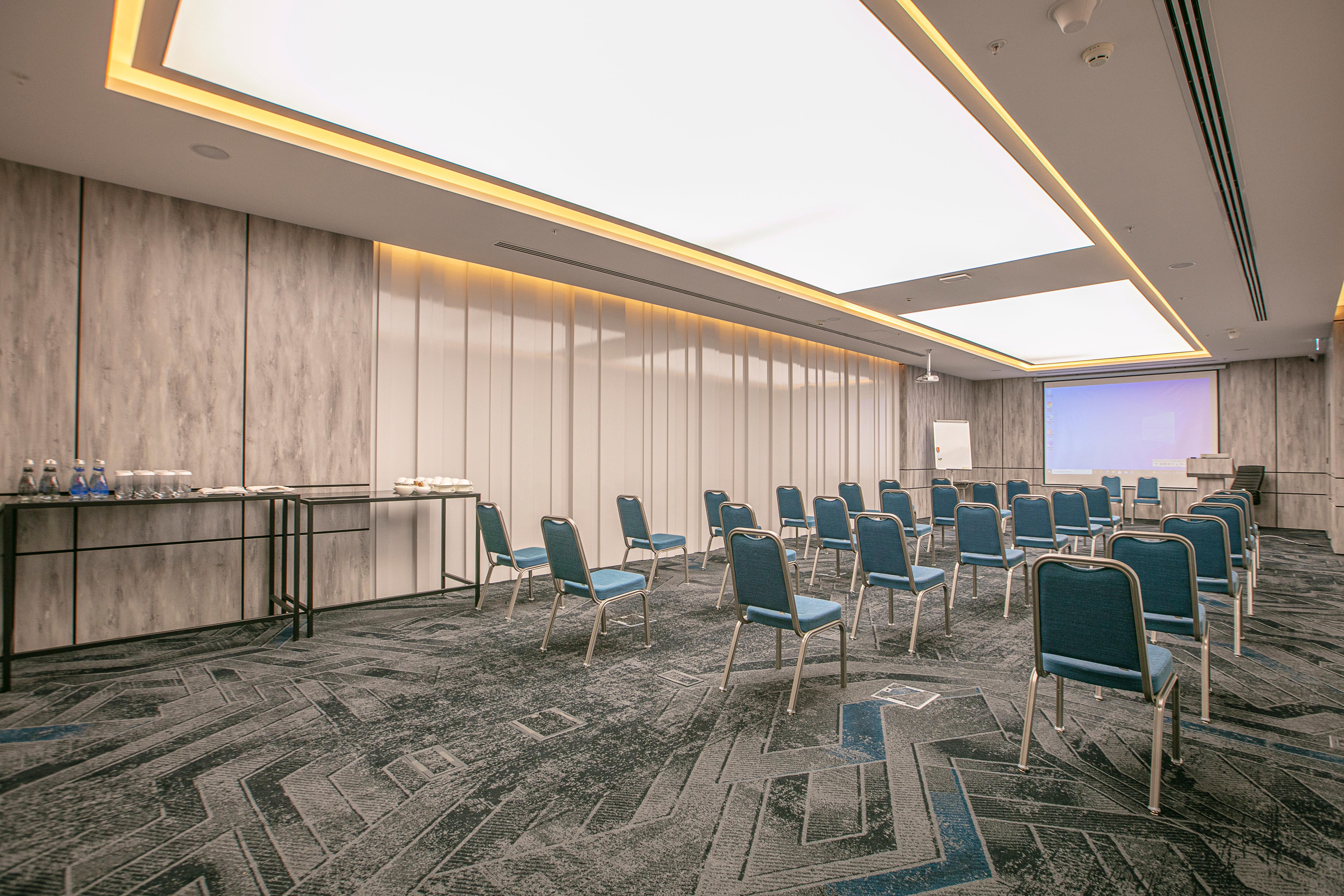 מלון Intercontinental Baku By Ihg מראה חיצוני תמונה Meeting room