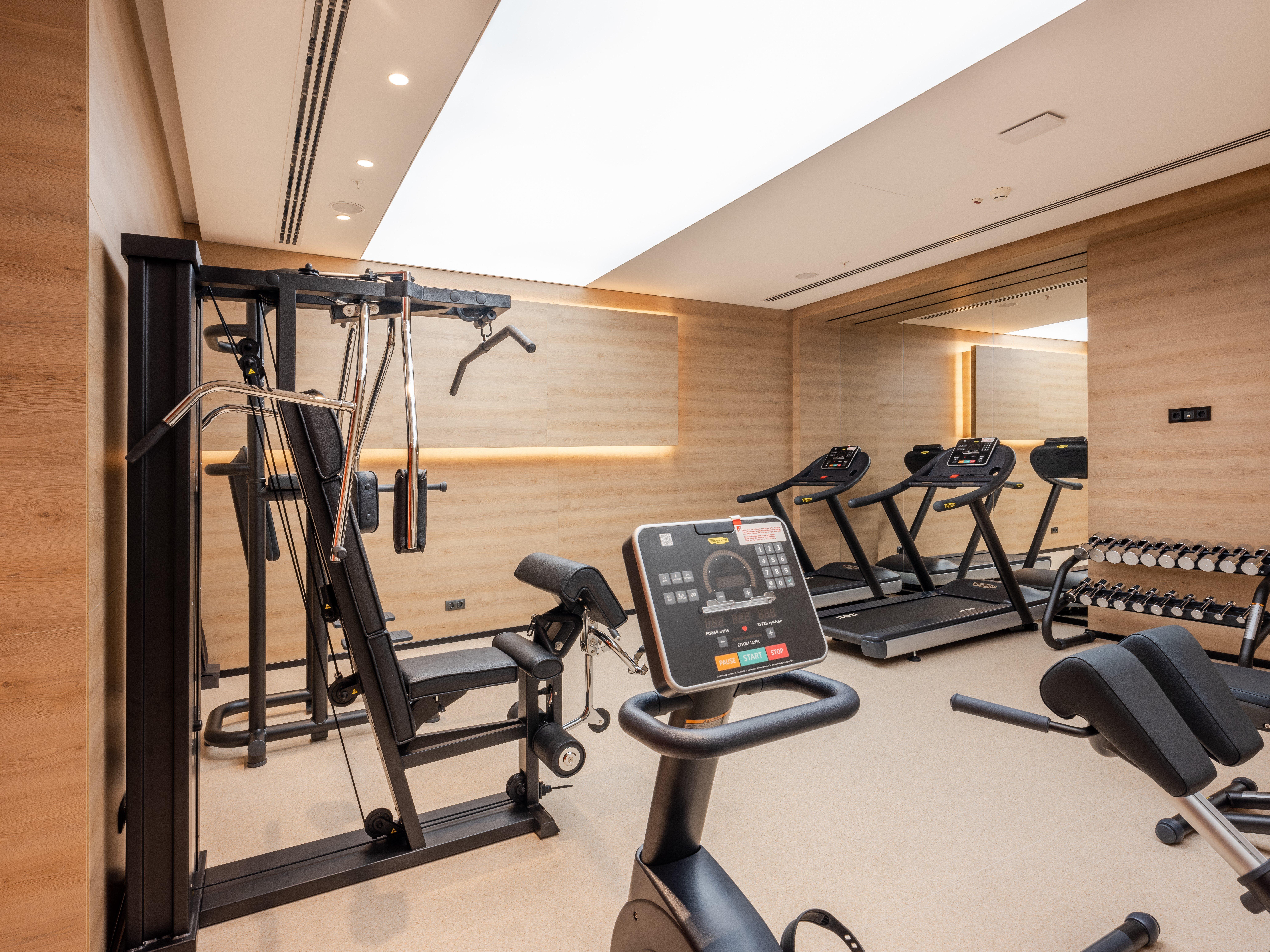 מלון Intercontinental Baku By Ihg מראה חיצוני תמונה The gym at the hotel