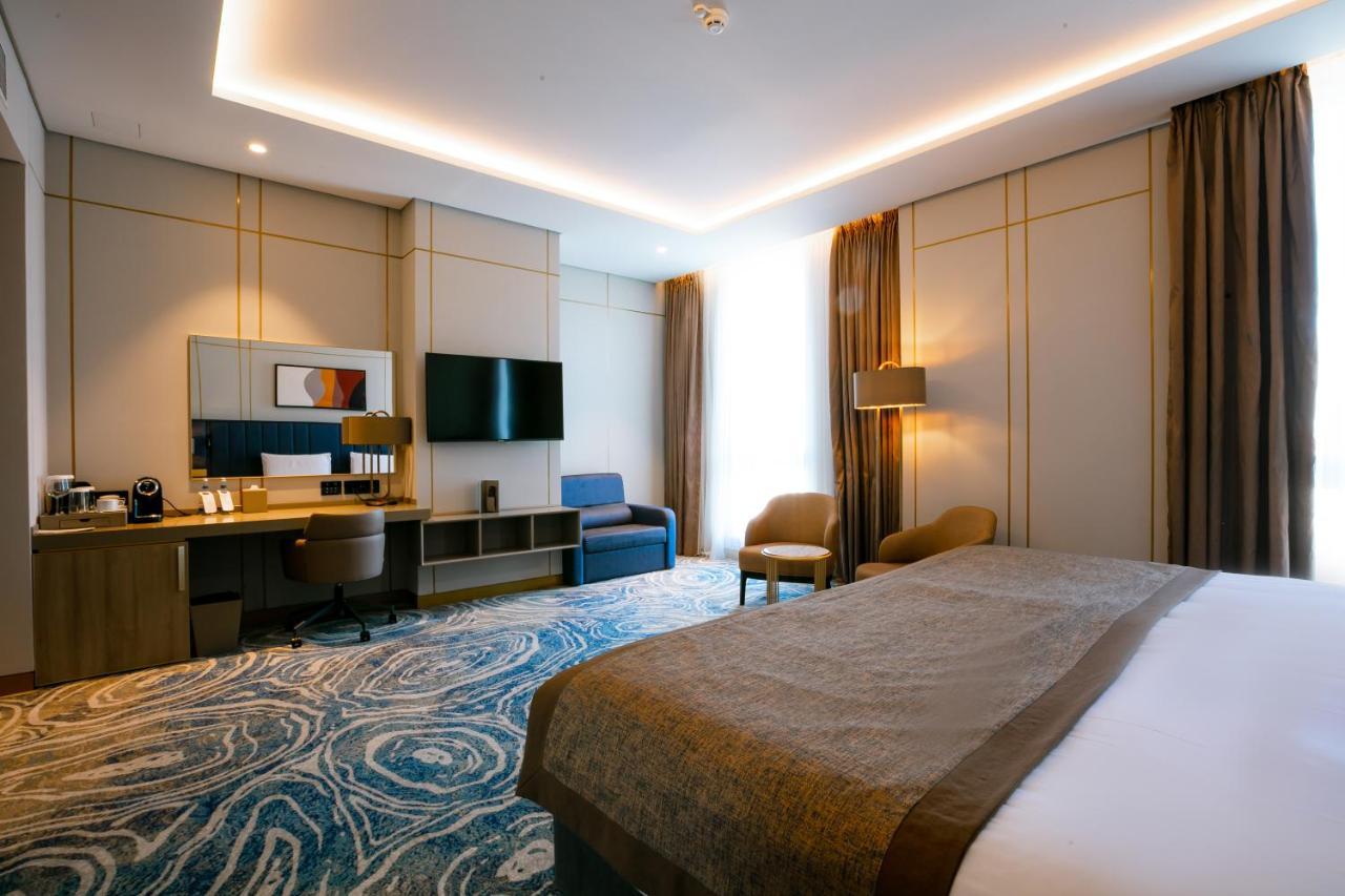 מלון Intercontinental Baku By Ihg מראה חיצוני תמונה