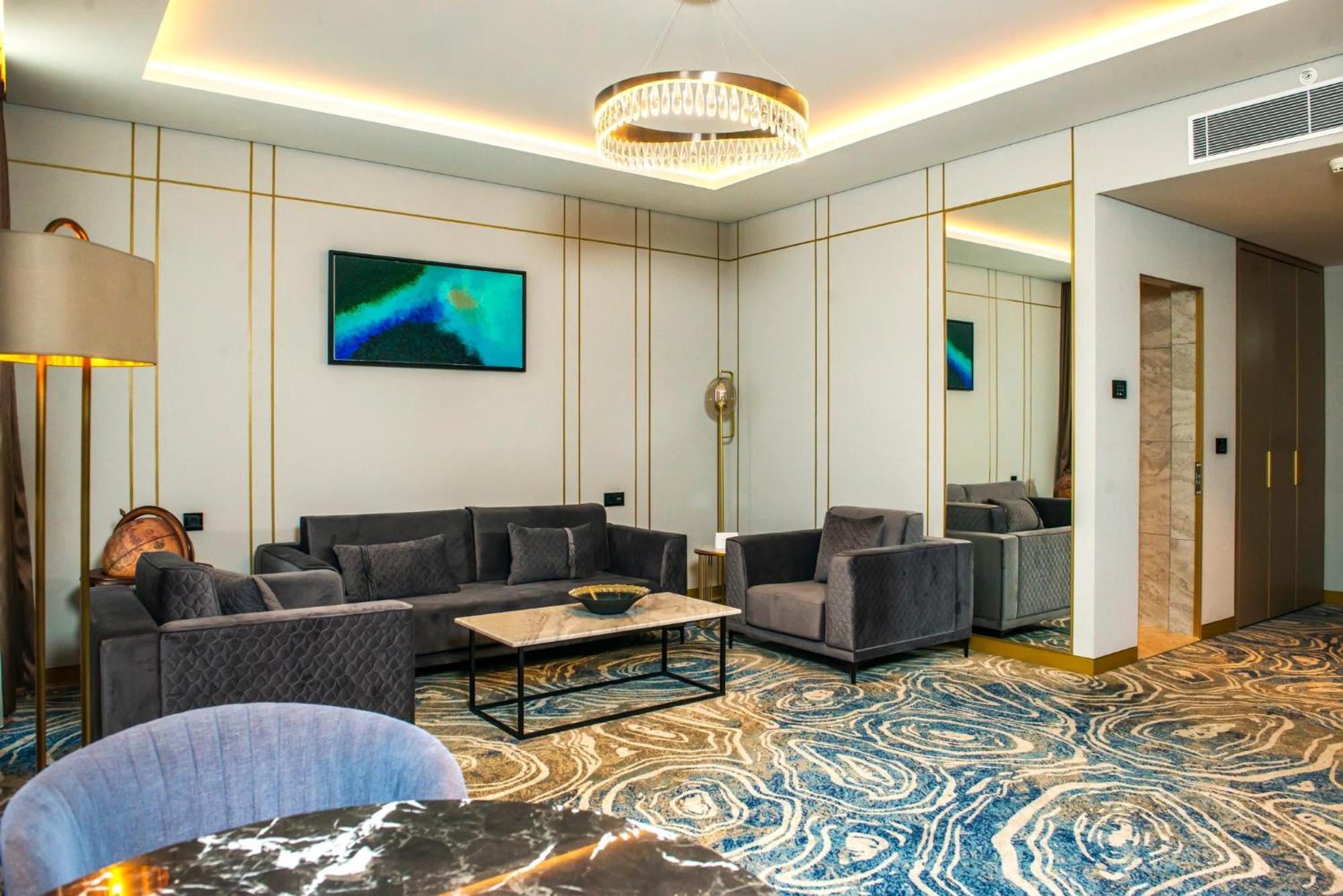 מלון Intercontinental Baku By Ihg מראה חיצוני תמונה The interior of the hotel